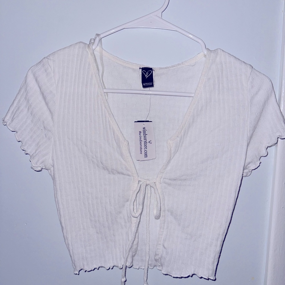 Windsor short sleeve tie in the front crop top